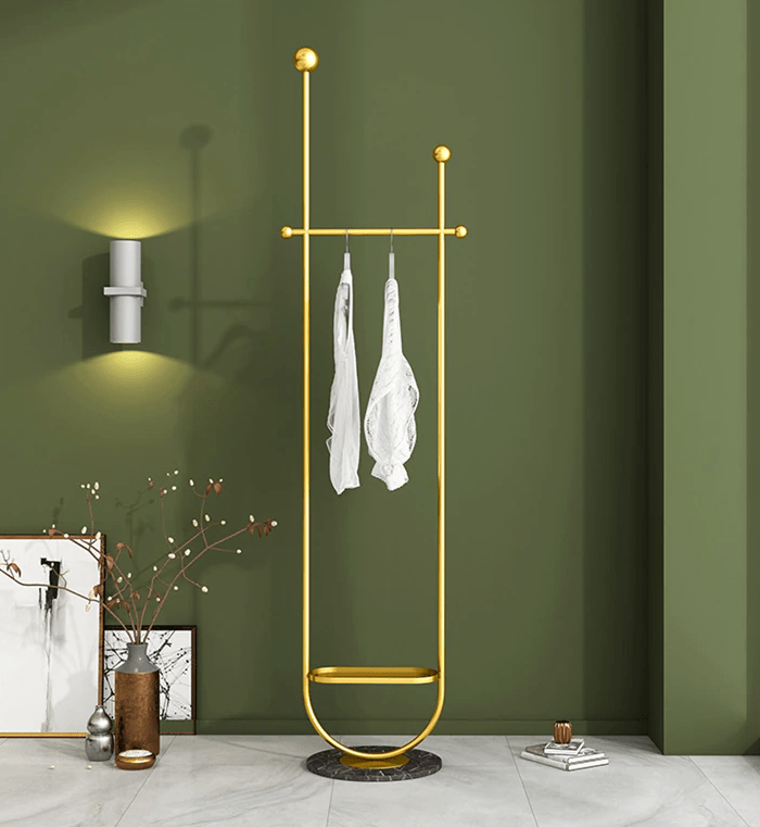 Porte-manteaux Divano en acier époxy noir et doré - Sakio Design Maroc